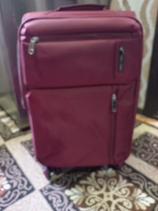 Sayohat uchun chamdan 200000 ming so‘m