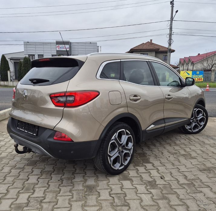 RENAULT KADJAR 1.2 TCE/ Euro 6 / Navigatie / Camera  / Panorama / Led