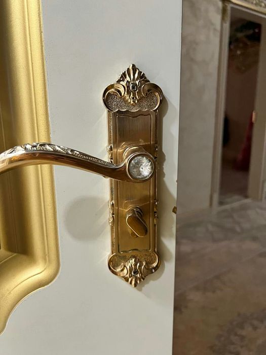 Вскрытие замков и установка замков КРУГЛОСУТОЧНО 24/7