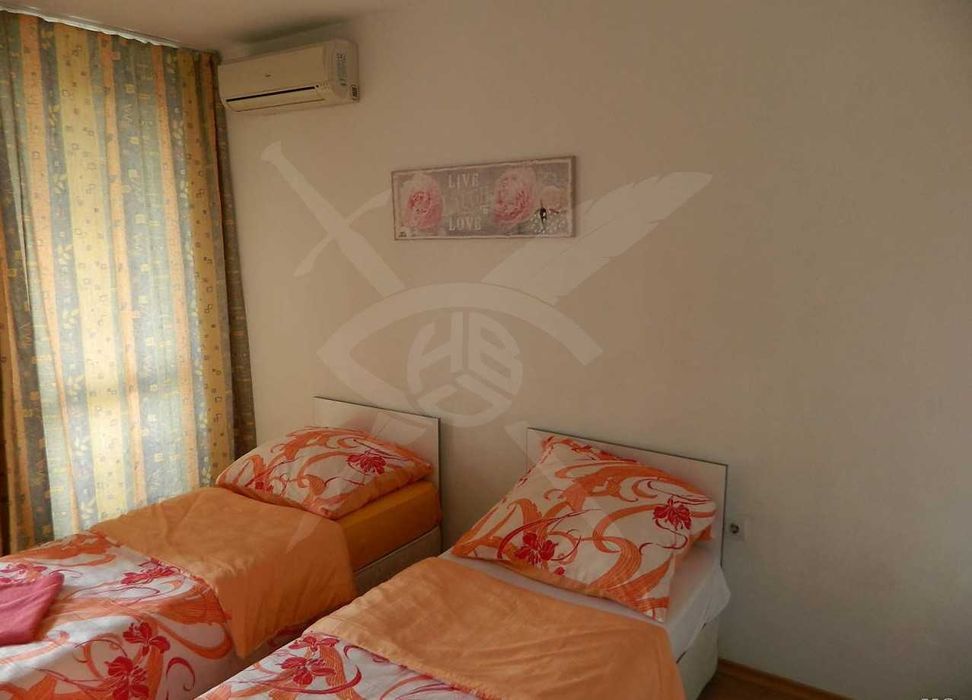 Дава се под наем Двустаен апартамент в Варна, Левски - 75 кв.м за 450 € - Снимка #2