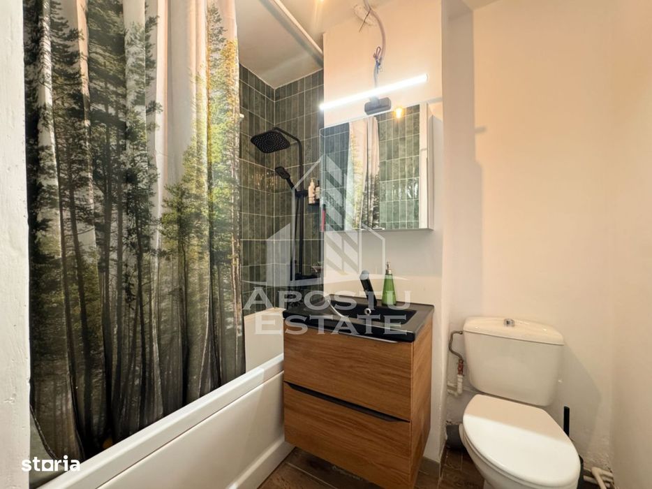 Apartament 2 camere, renovat, etaj 8, panoramica, Stadion - Hunedoara
