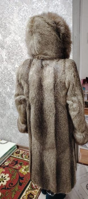 Продам шубу нутрия