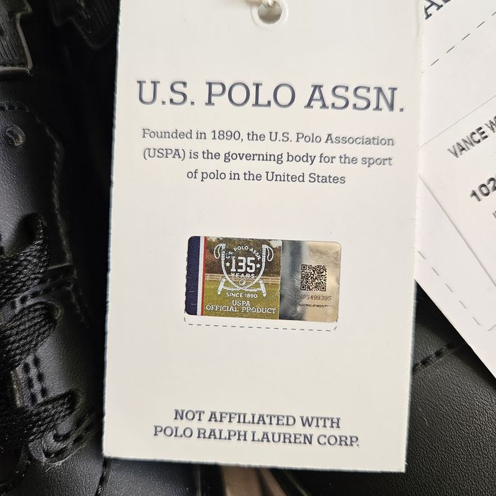 Продаётся новые мужские кроссовки POLO привезённые из заграницы