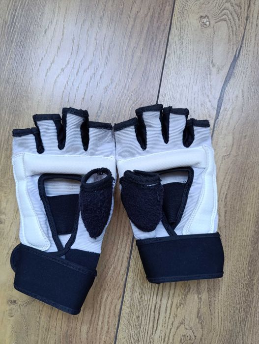 Dae do oбувки, ръкавици и протектор за таекуондо