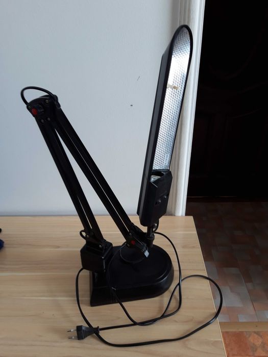 настольная лампа