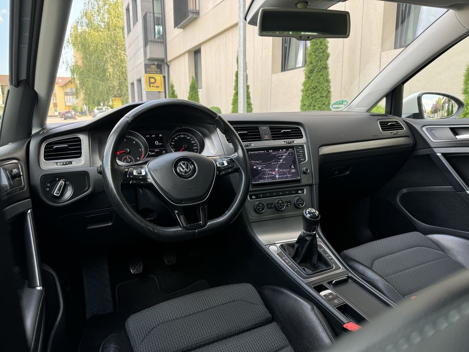 VW Golf 7 1.6 TDI 105 CP