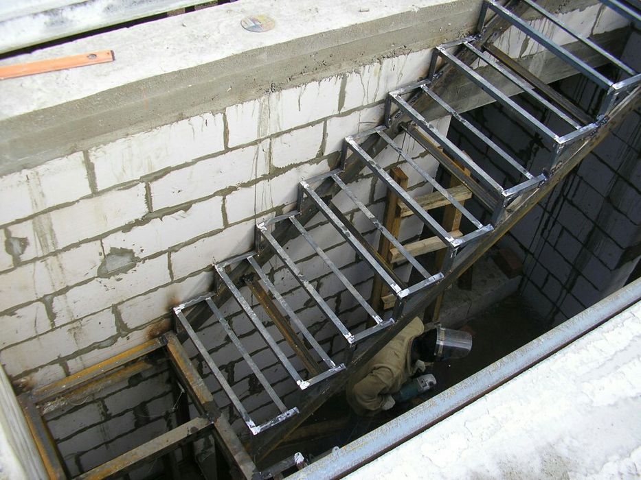 Лестницы .монтаж.