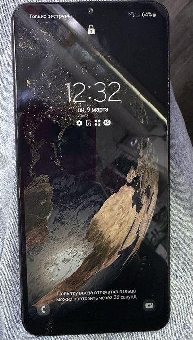 Продам Samsung a12 на 32GB