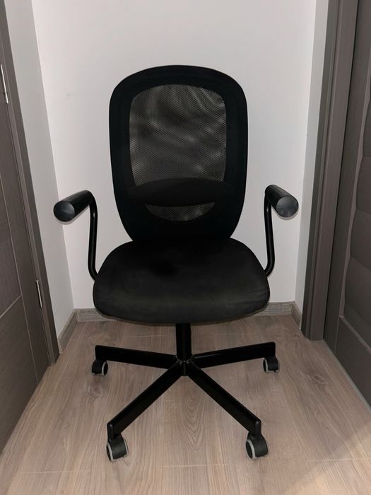 Scaun de birou cu plasă