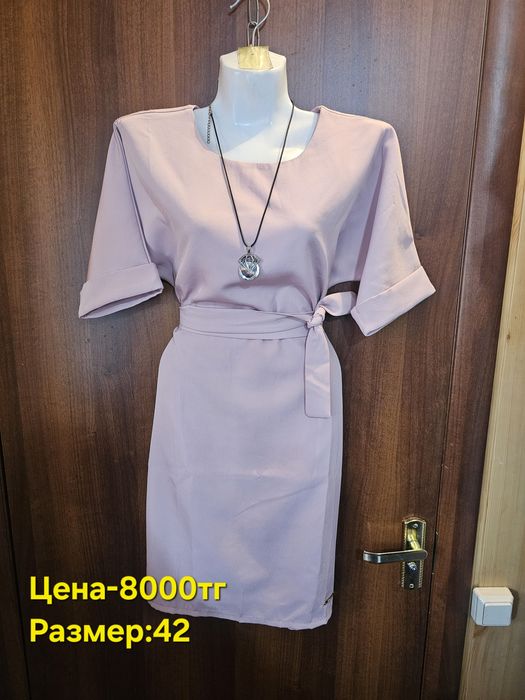 Продам новые платья