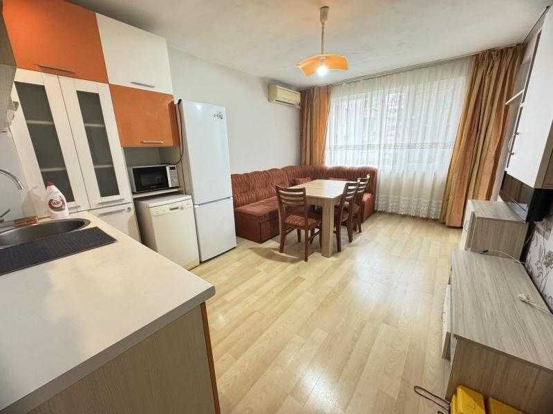 Дава се под наем Тристаен апартамент в Бургас, Възраждане - 70 кв.м за 510 € - Снимка #3