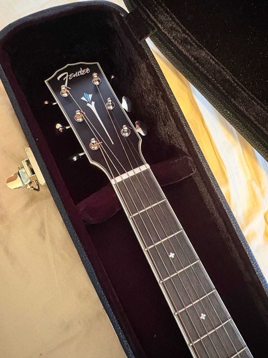 Акустична китара Fender Paramount PD-220E махагон