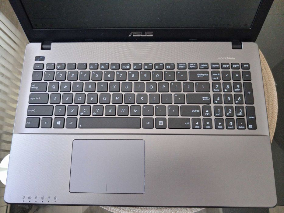 Лаптоп Asus X550L 15.6"