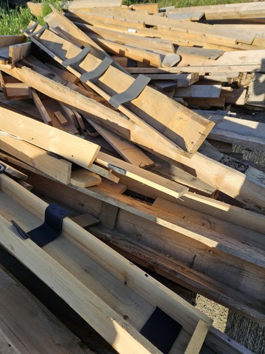 Vand scanduri , diferite dimensiuni - 10 lei