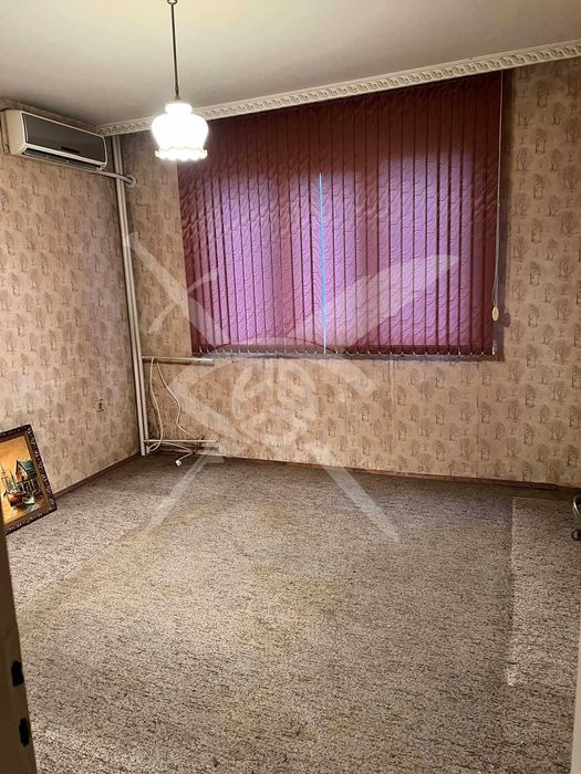 Тристаен - Автогара - 75084