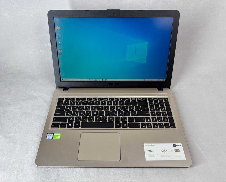 Продам в идеале ноутбук Asus core i3-7020U