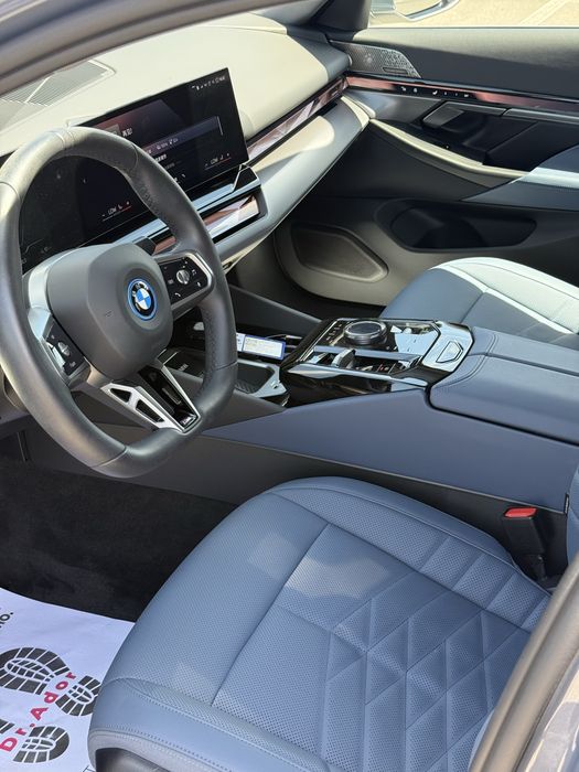 Bmw i5 35L 2024-Yil 11.500 yurgan +dop option 360kamera Harman Kardon