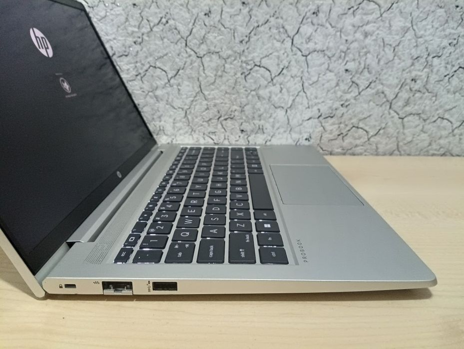 HP ProBook 445 G8 14" IPS FHD / RYZEN 5 5600U / 16GB DDR4 / 512GB NVMe