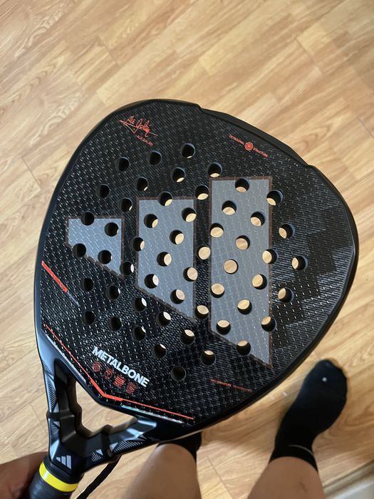 Racheta padel Adidas Metalbon 2026