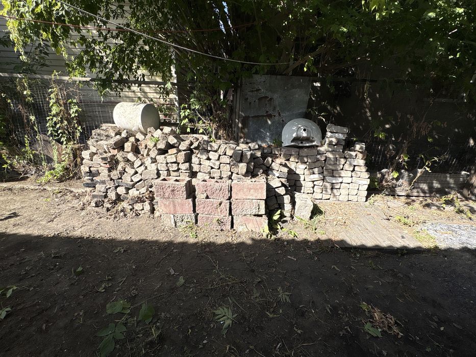 Кирпичи бесплатно