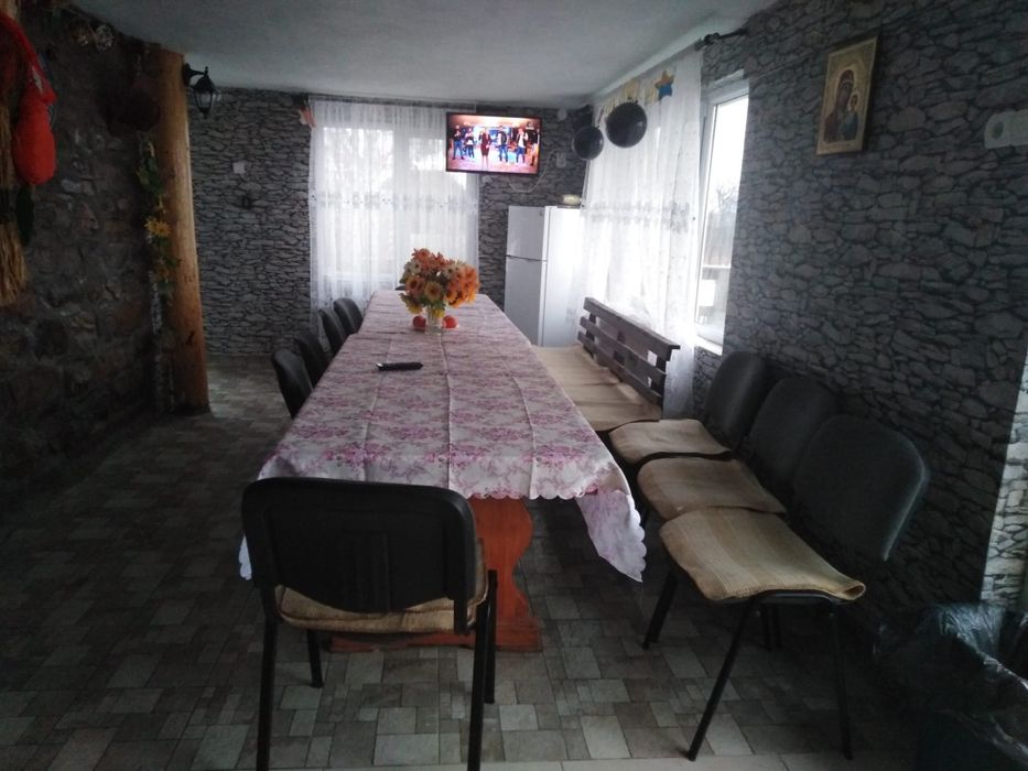 Inchiriez casa în regim hotelier