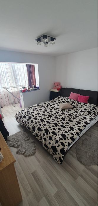 Apartament 3 camere, zona Lunei - DIRECT PROPRIETAR