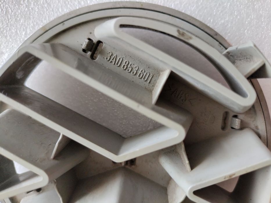 Эмблема на Фольксваген оригинал Б/У