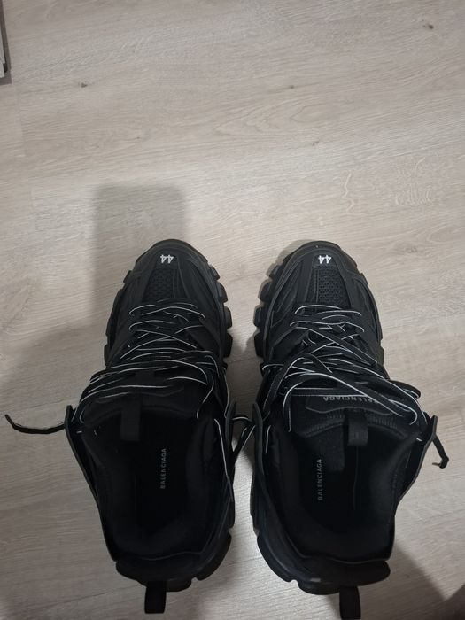 Vând Balenciaga Tracks