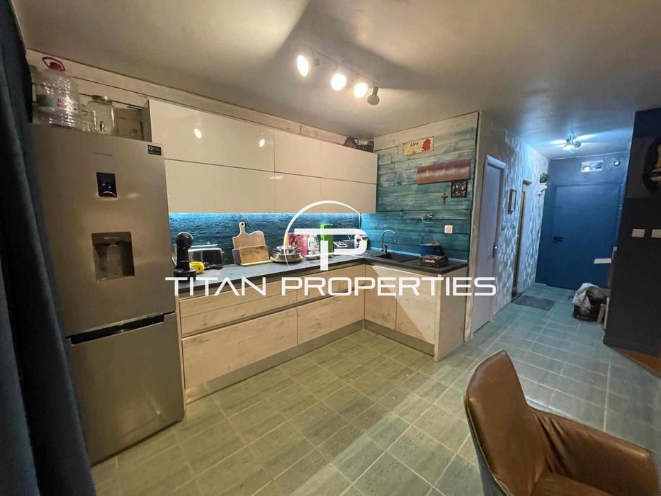 Тристаен апартамент, под наем, Център