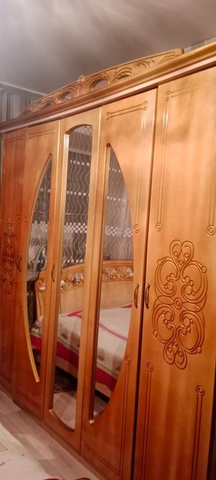 Спальний гарнитур