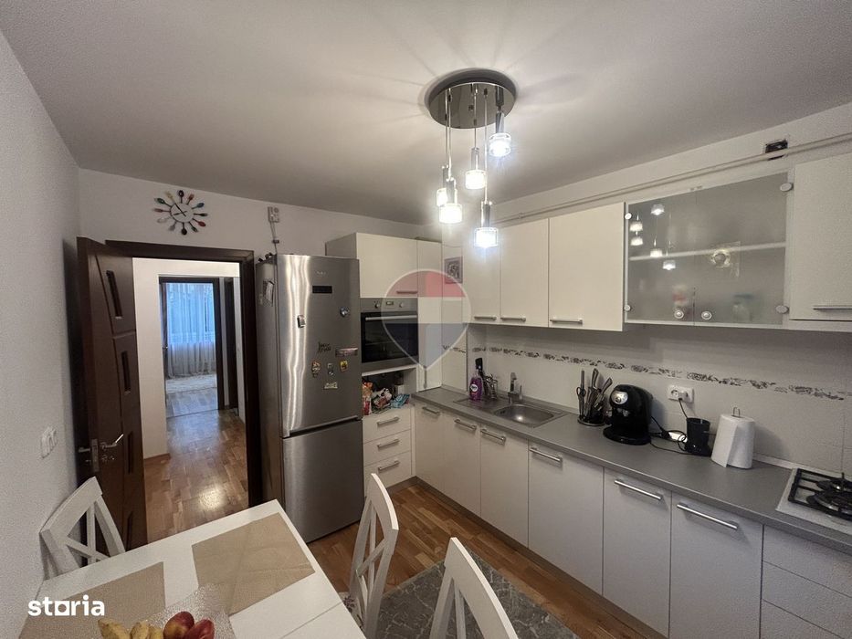 Apartament 3 camere de închiriat | Central Baia Mare | Modern