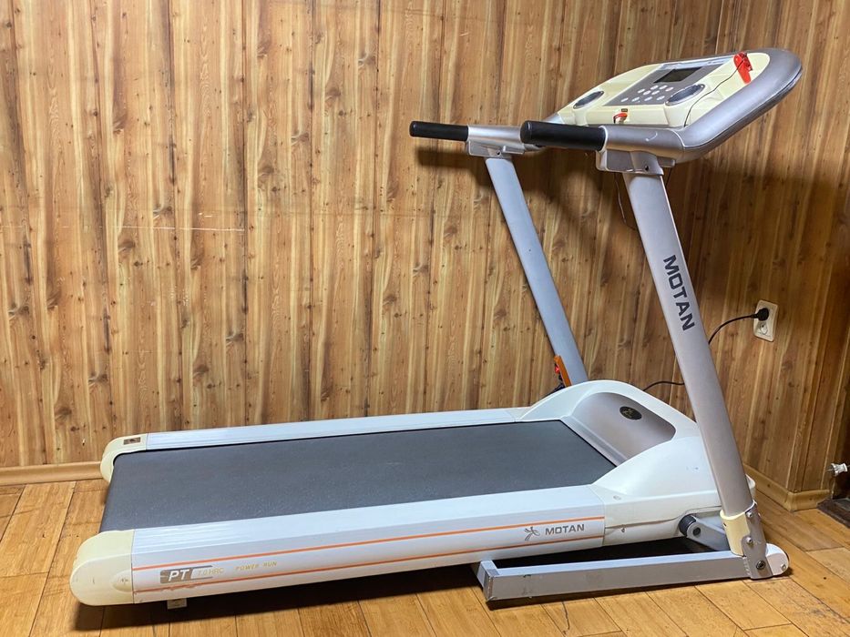 Беговая дорожка Motan