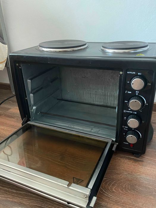 Vând cuptor electric Myria