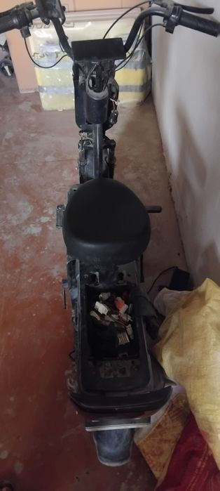 Elektro skuter zapchastga