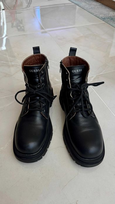 Оригинални мъжки боти Guess Pisa, като нови - номер 44