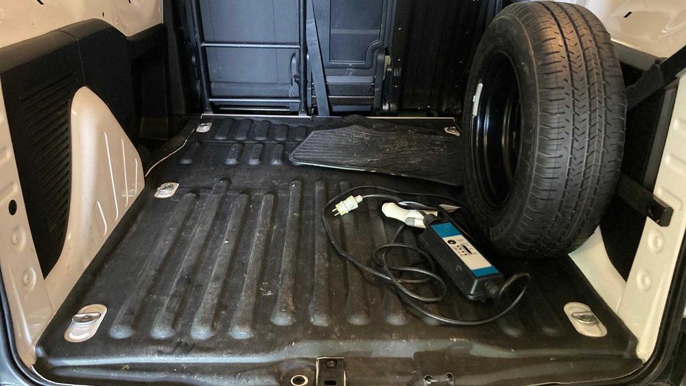 Peugeot Partner Електрически