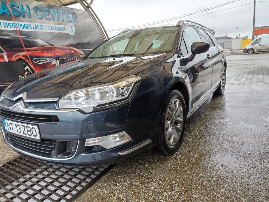 Citroen C5 anul 2013 euro 5 motor 1.6 hdi 120 cv