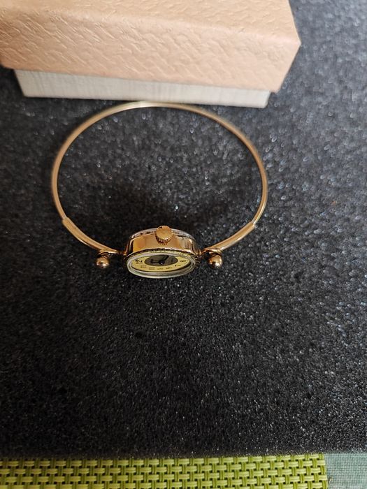 ЧасовникЧайка гривна