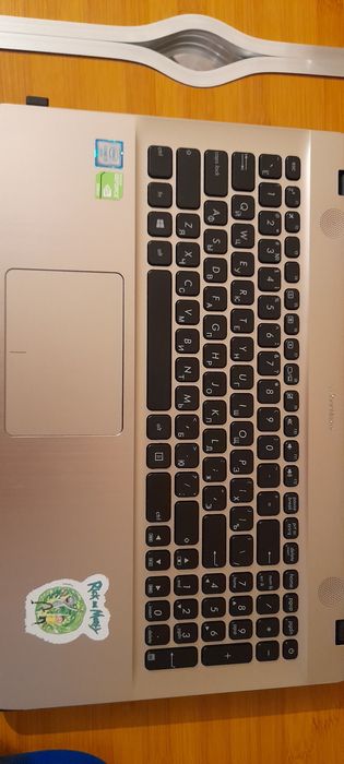 Срочно Продам ноутбук ASUS