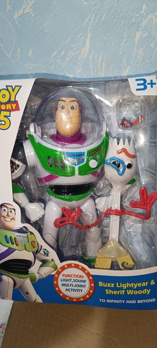Робот Базз лайтер Buzz Lightyear 26см
