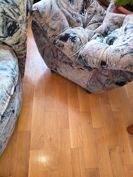 Фотьойл с табуретка