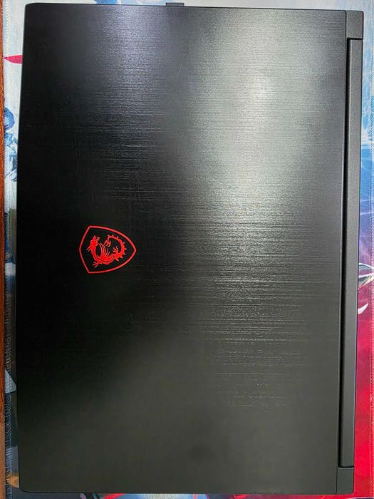 Продам ноутбук MSI GF63 Thin 10UD