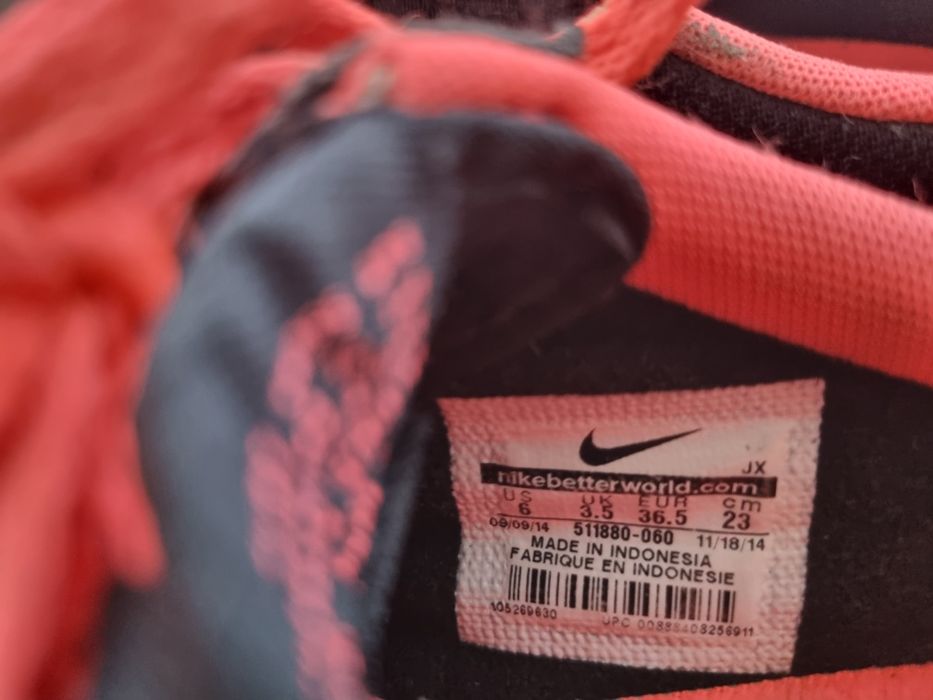Pantofi sport Nike cu inserții de piele întoarsă, marime 36.5