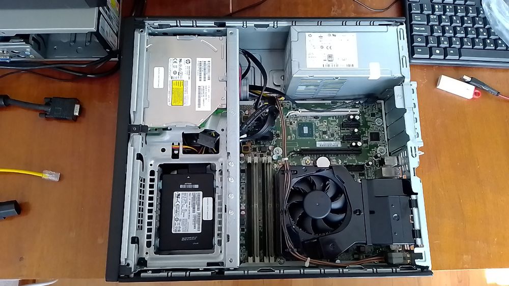 HP EliteDesk 800 G2 sff, i3 6100, без рам и ссд