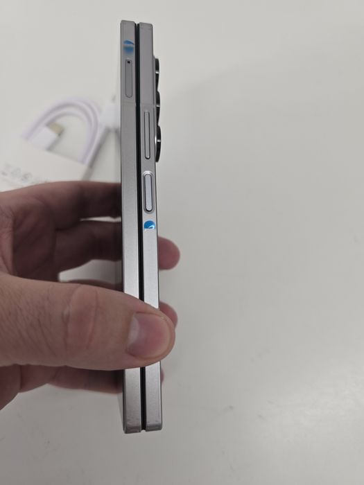 Samsung Z fold 6