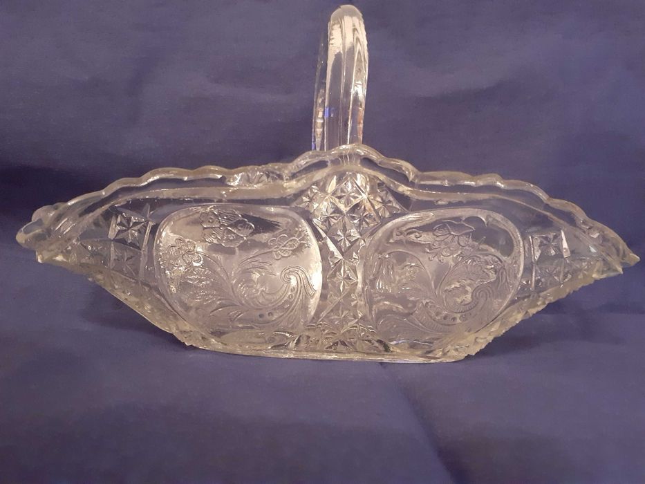 Cosulet cu model + vaza în stil cosulet din sticla