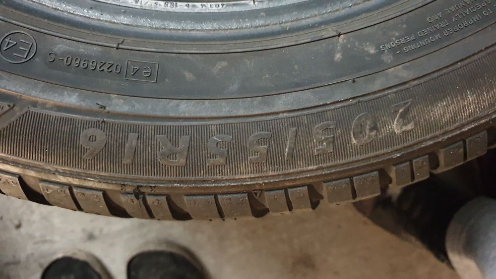 Гуми 205 55 16 дънлоп