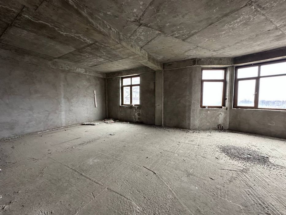 Ц-2 Дархан Басри Баба 6/7-8/8 330кв.м коробка с каадстром