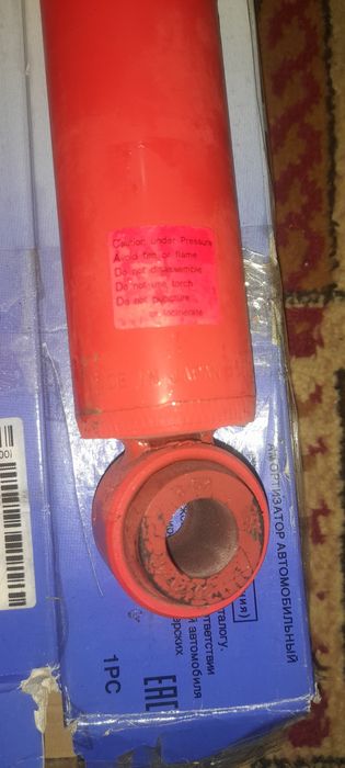 Амортизаторы продам