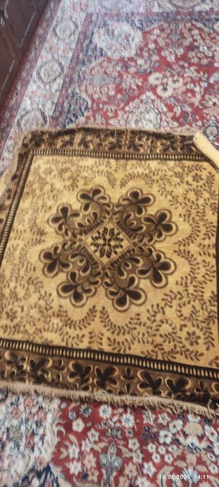 Покривки за маса и вълнена завивка